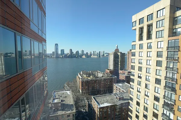 Sold by Battery Park Realty | media 8