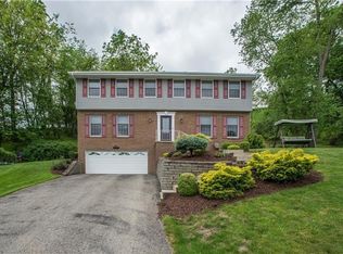 1111 Rial Dr, Bethel Park, PA