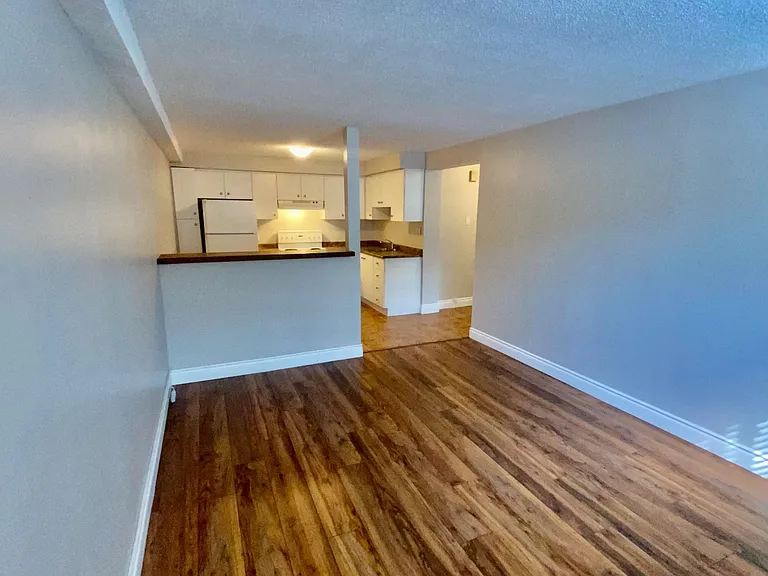 17 Washington St #3 — Photo 2