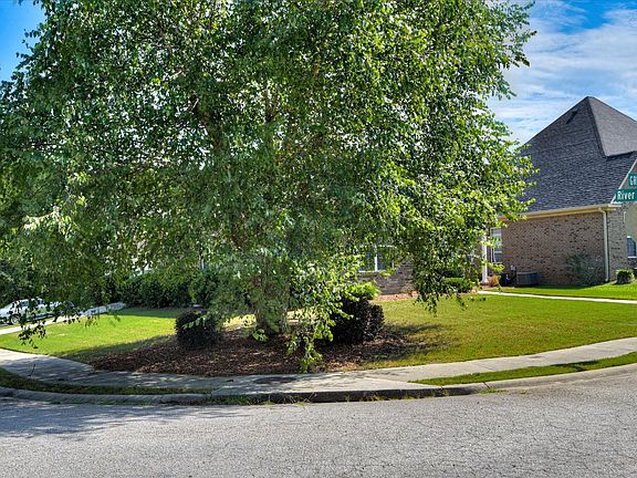 3rd image of 2436 River Birch Dr