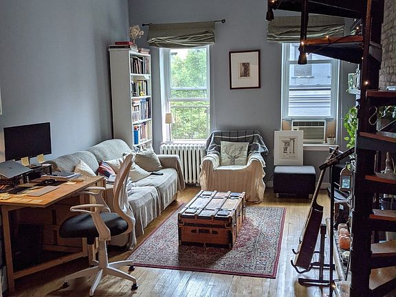 2nd image of 309 W 21st St #5A