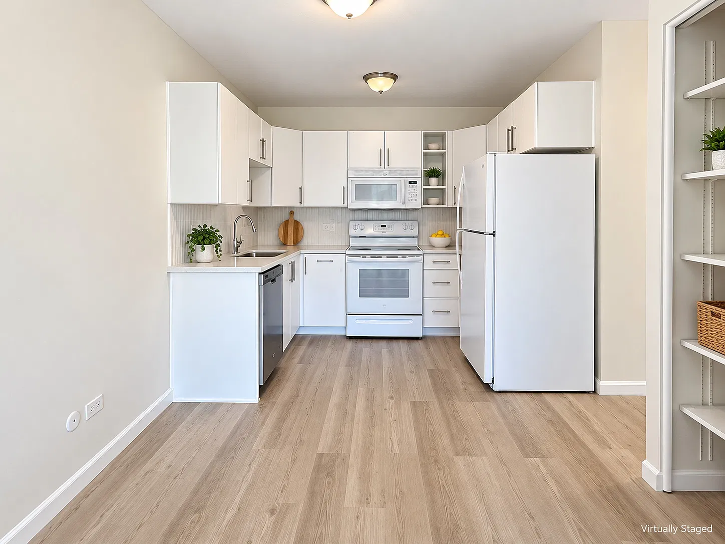 2 bed, 945 sqft, $1,450 — Photo 4