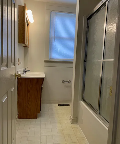 218 Claiborne Ave — Photo 9