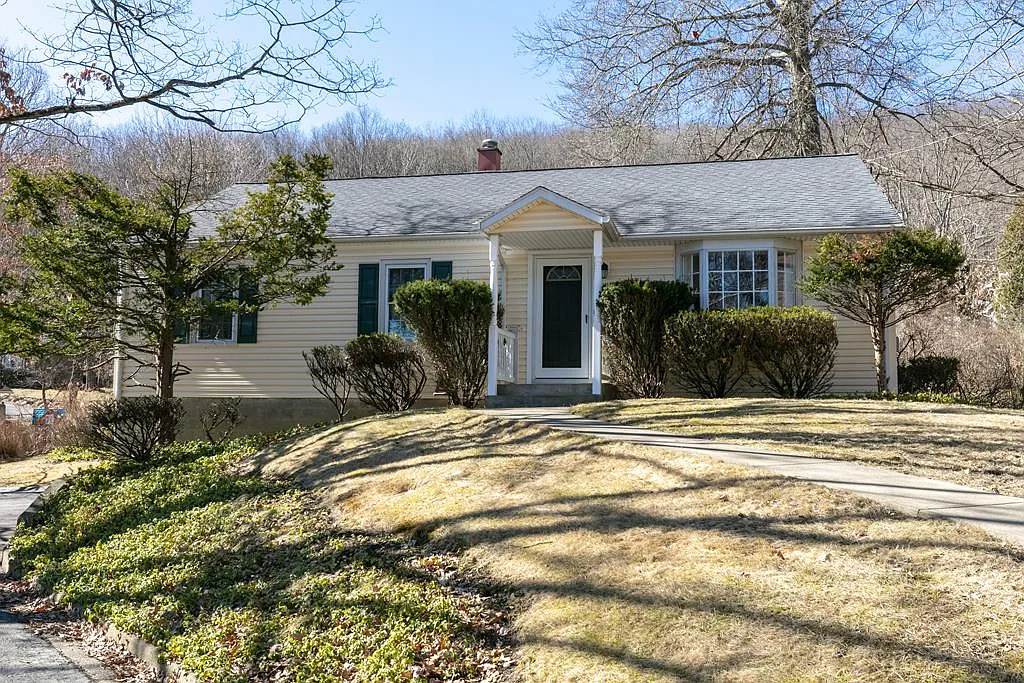 4 Grannan Dr photo 1