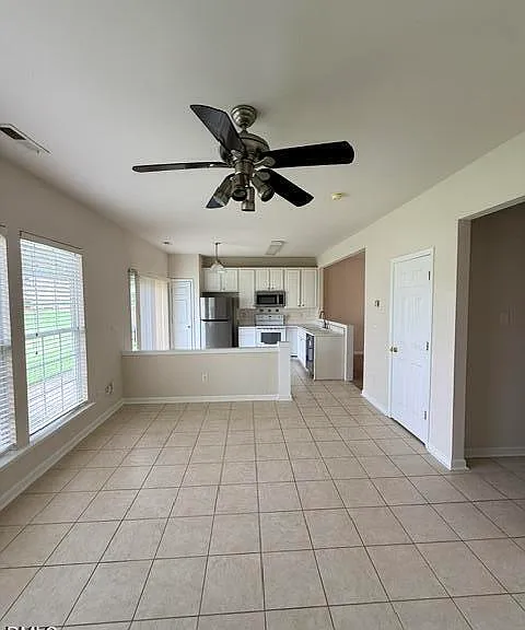 204 Caraleigh Ct — Photo 17