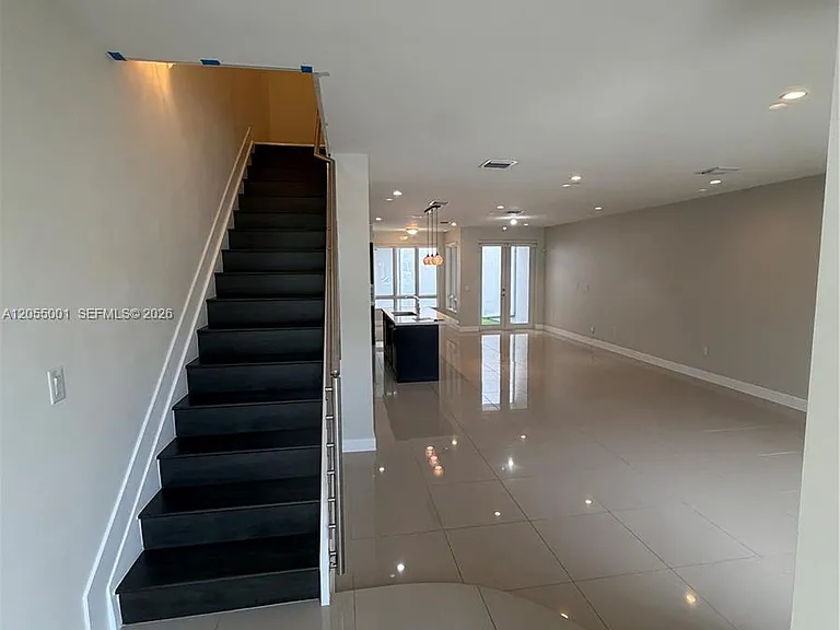 6070 NW 103rd Psge — Photo 18