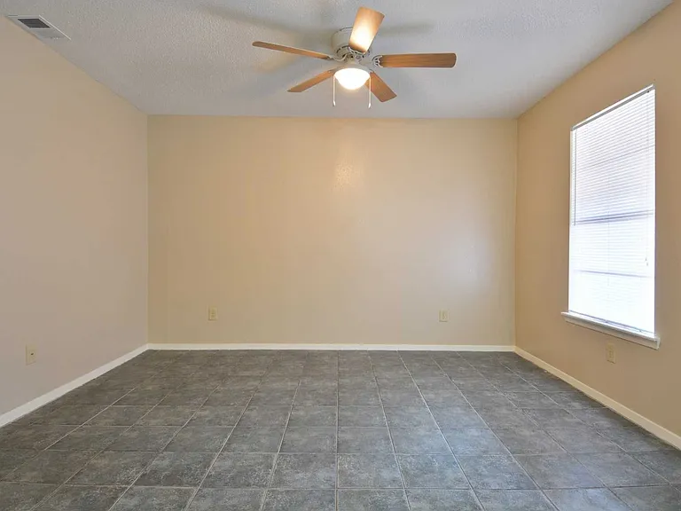 Crossings Apartments — Photo 32