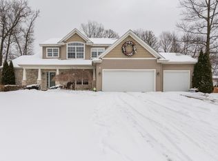 8303 Petoskey St, Kalamazoo, MI 49009