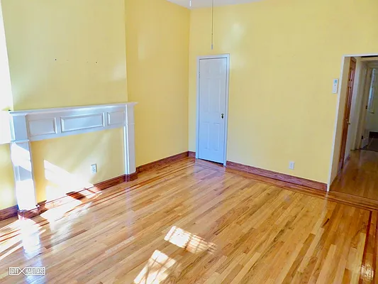 Rented by Citi Habitats | media 15