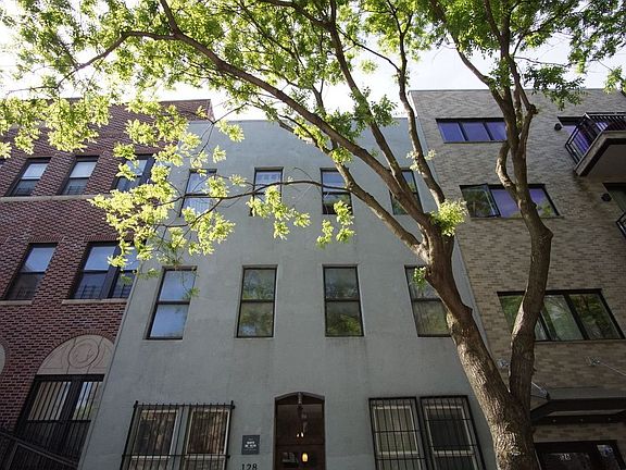 3rd image of 128 Boerum St APT 1R