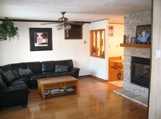 39 Sturgis Rd, Edison, NJ 08817