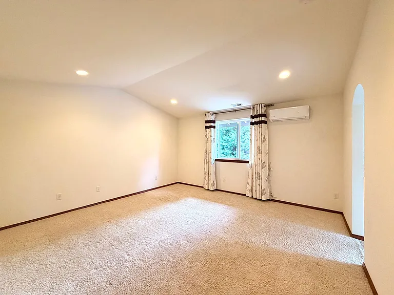 12903 NE 197th Pl — Photo 8