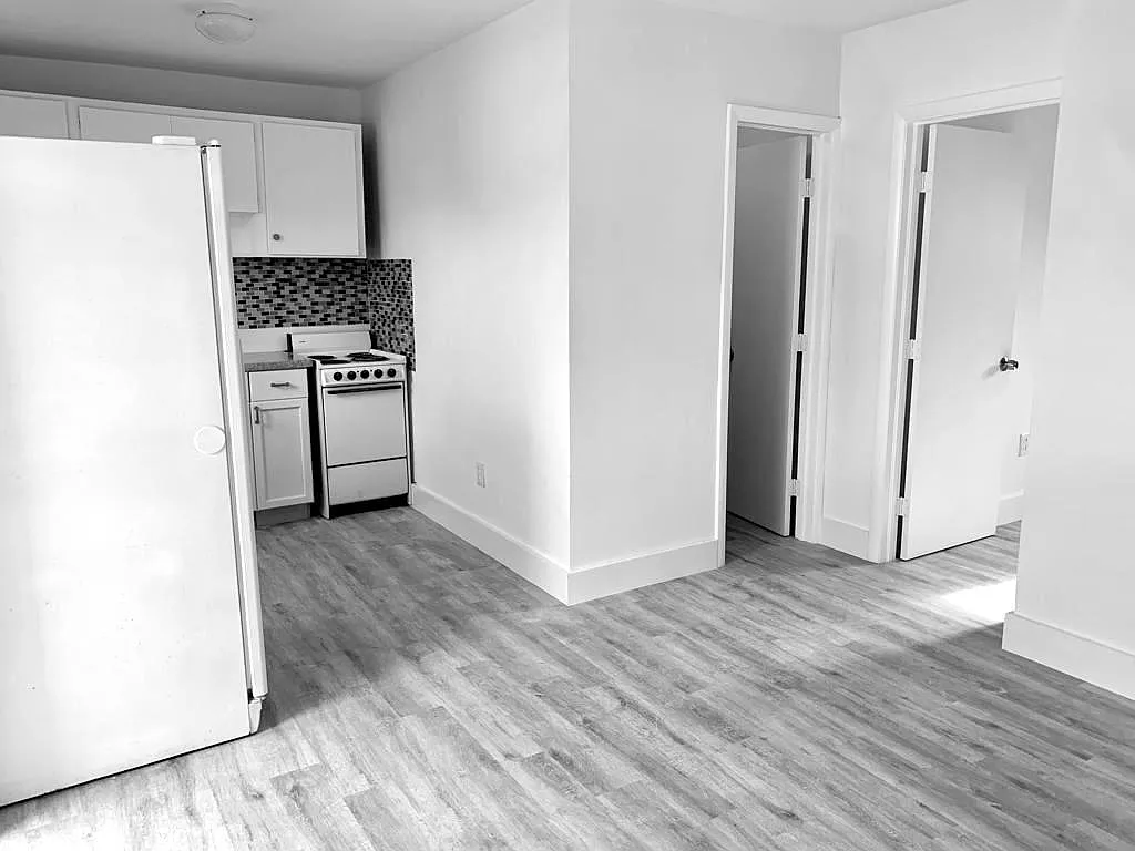 1 bed, 500 sqft, $1,350 — Photo 2
