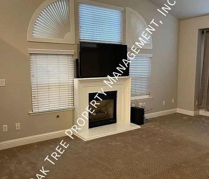10432 N Woodrow Ave — Photo 4