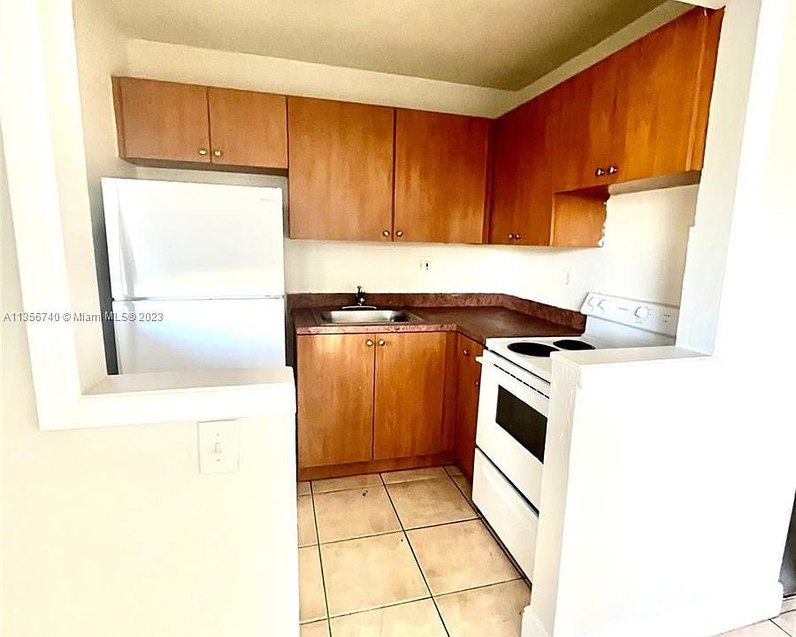 1st image of 241 SE 9th Ave APT 205