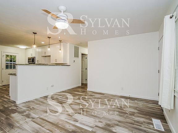 4th image of 2756 Dolby Dr