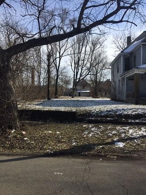 2nd image of 2721 Guilford Ave