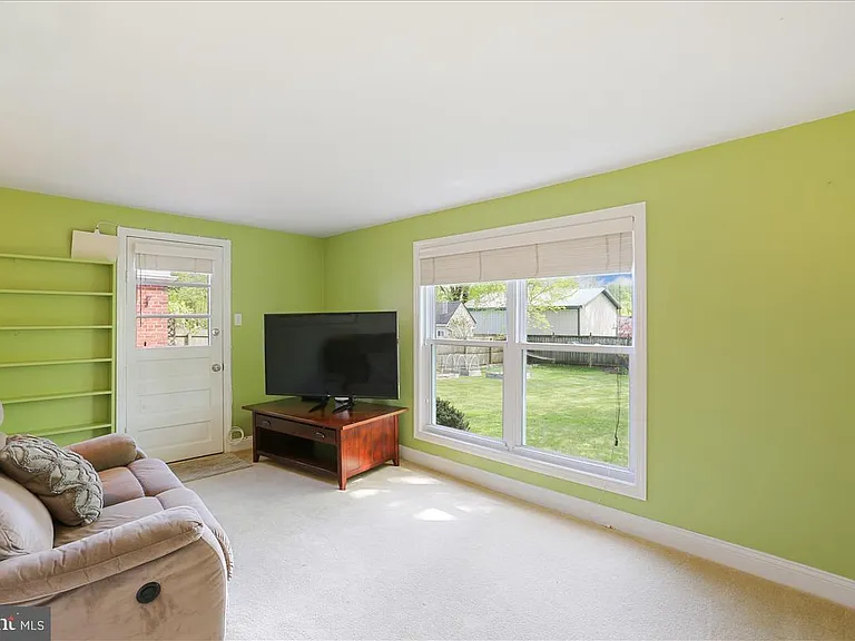 1806 Arcola Ave — Photo 12