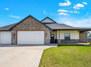 10613 NE Seaside Ln, Elgin, OK 73538