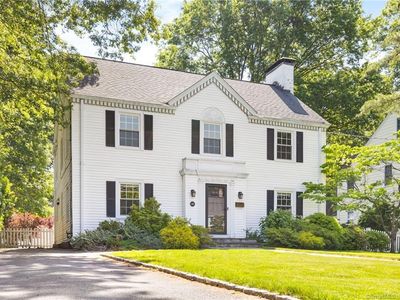 360 Quaker Lane North, West Hartford, CT, 06119