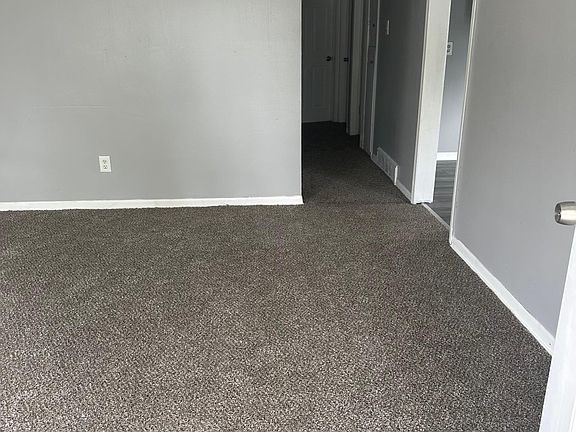 3rd image of 4005 13th St