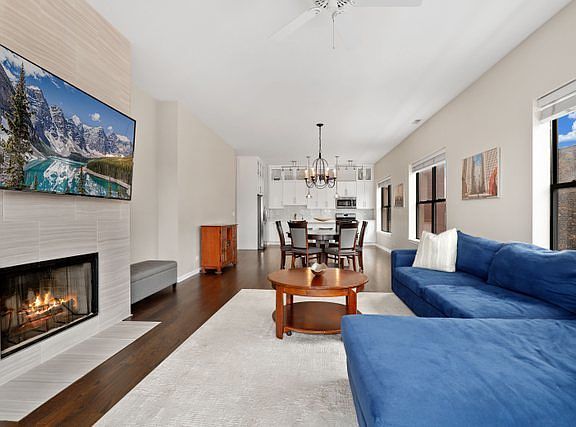 5th image of 3118 N Lincoln Ave APT 4B