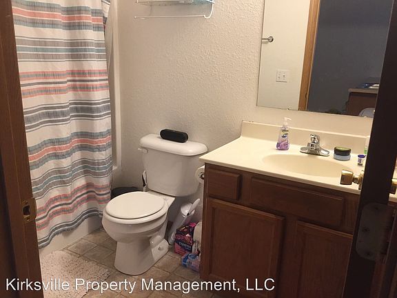 2nd image of 307 S First St APT D