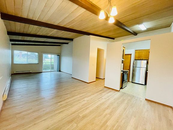 2nd image of 15621 4th Ave S #15