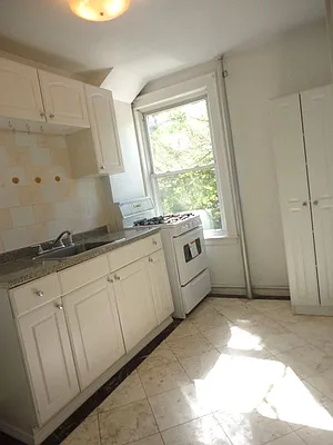 Rented by Merit Group & Associates | media 17