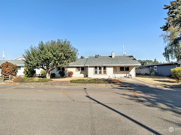 2nd image of 2242 King Street
