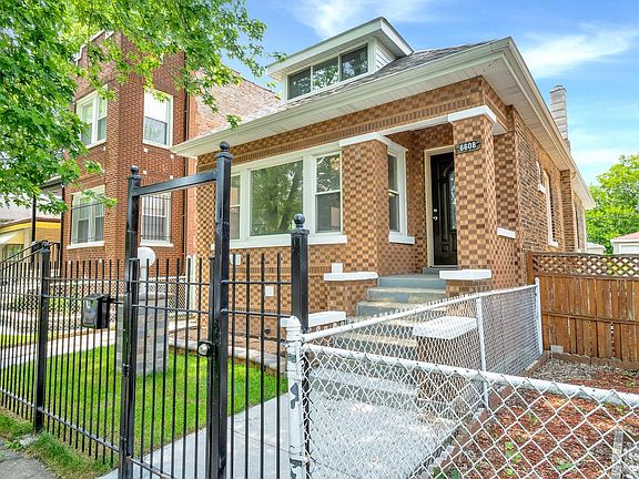 2nd image of 6608 S Hoyne Ave