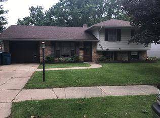 536 Heather Ln, Dixon, IL 61021