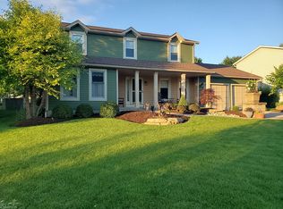 1062 Brookpoint Dr, Medina, OH