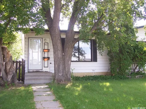 843 7TH STREET E, Prince Albert, SK S6V 6T3