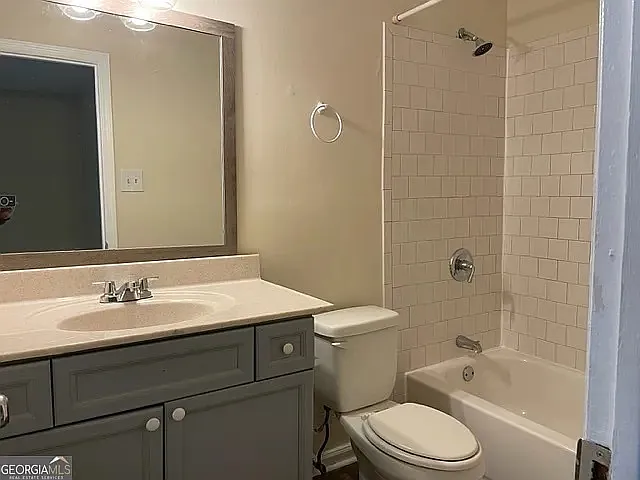 3878 Parklane Dr — Photo 5