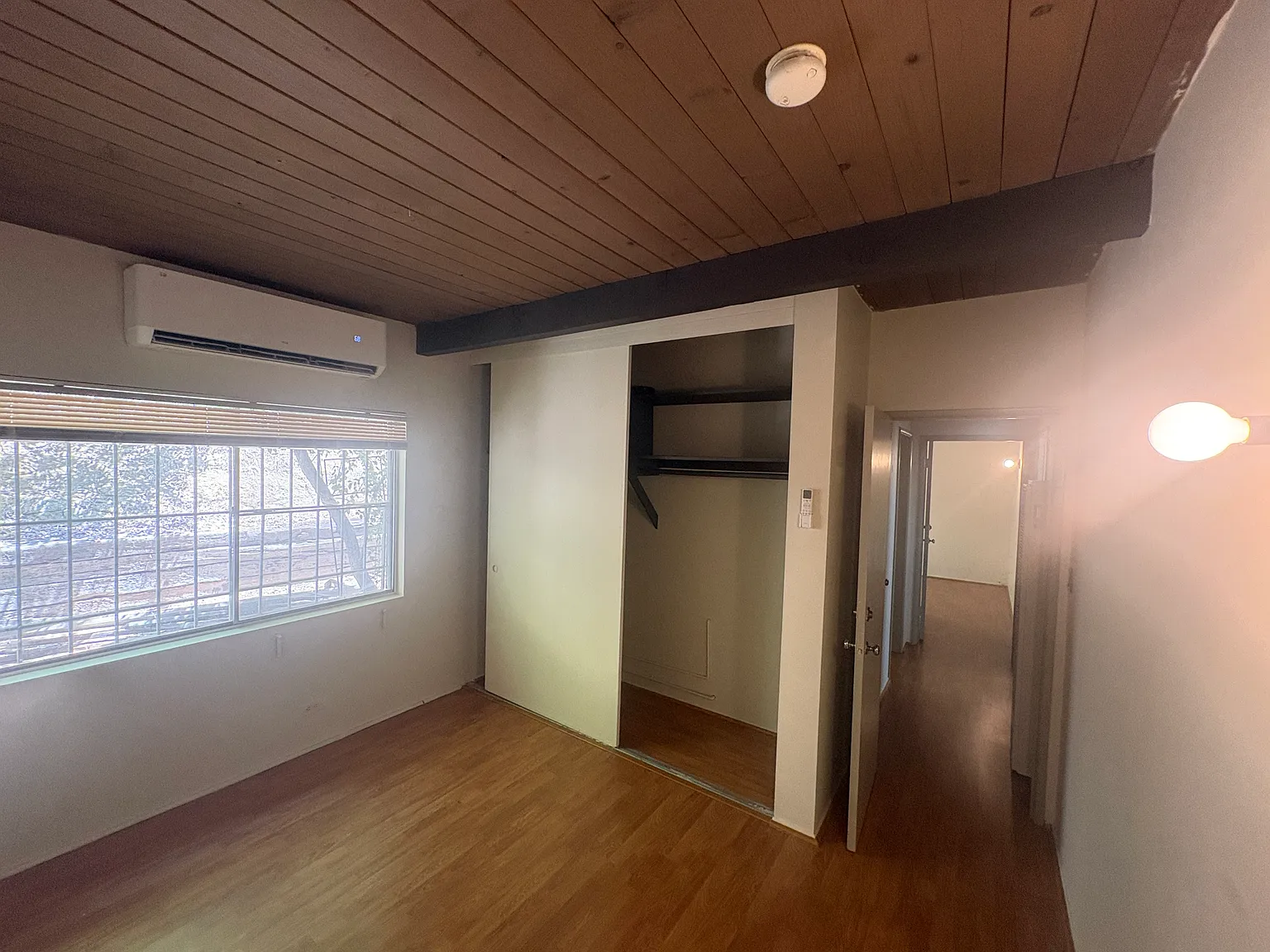 2 bed, 960 sqft, $3,100 — Photo 4
