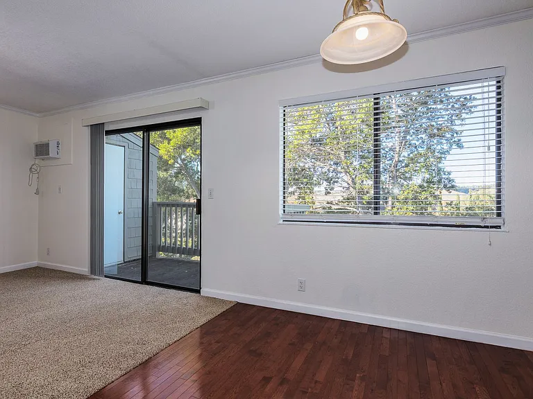 900 Cambridge Dr #138 — Photo 10
