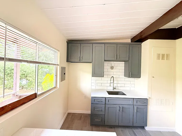 753 Worcester Avenue — Photo 6