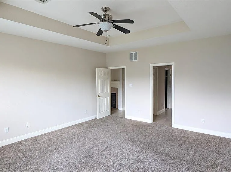 20909 Springport Ct — Photo 15