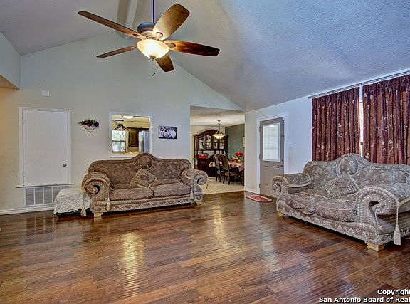 4th image of 13851 E Hillside Dr