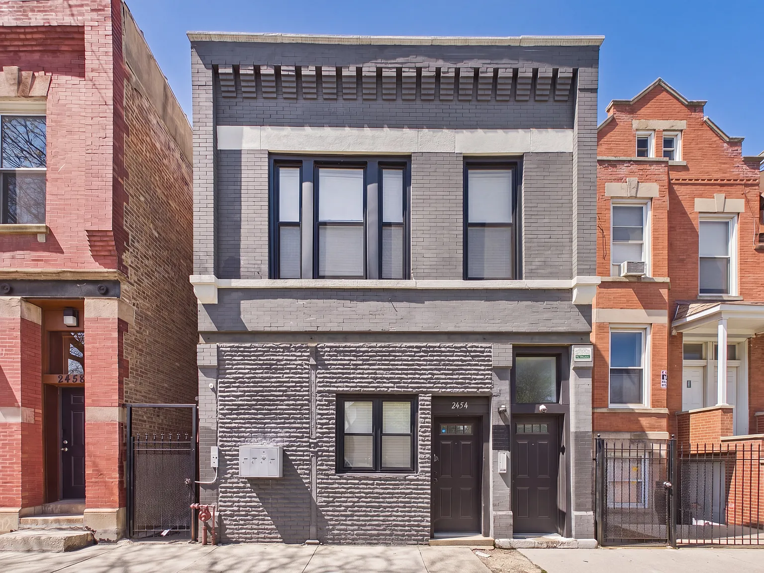 2 bed, 800 sqft, $1,795 — Photo 1