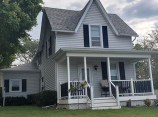 308 3rd St NE, ELKADER, IA 52043