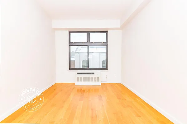 Rented by MySpaceNYC | media 7