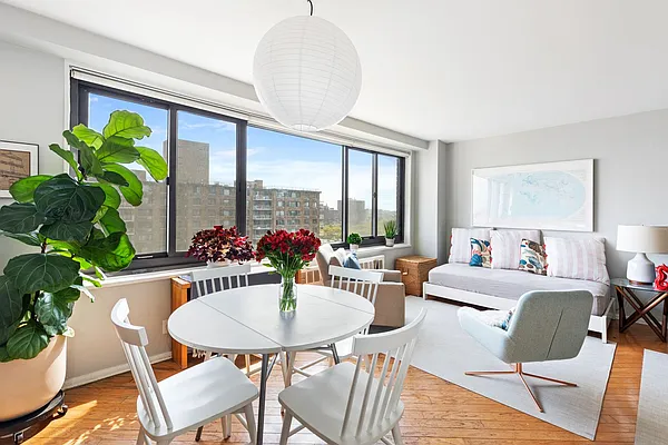 Sold by Compass | media 9