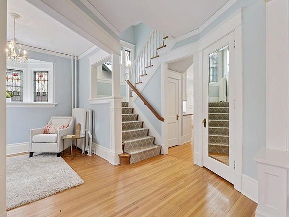 5th image of 1411 Lincoln Ave