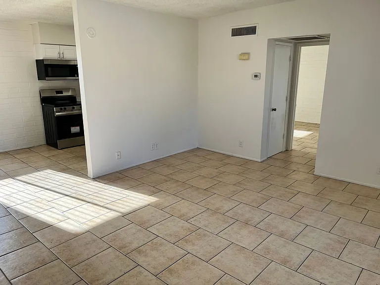 Catalina View Apartments — Photo 57