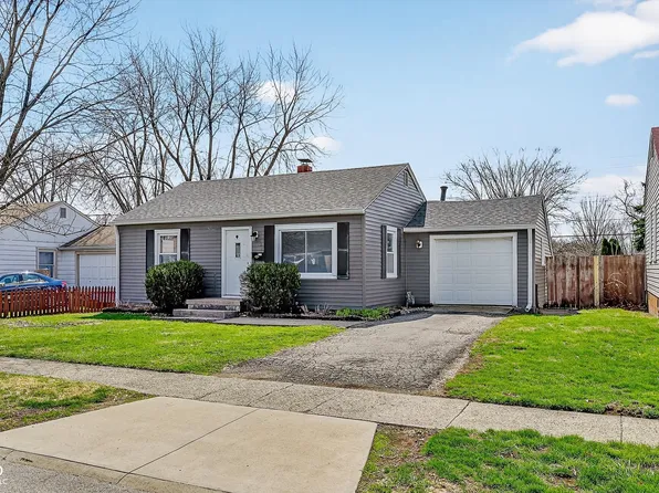 421 Fletcher Ln, Beech Grove, IN 46107