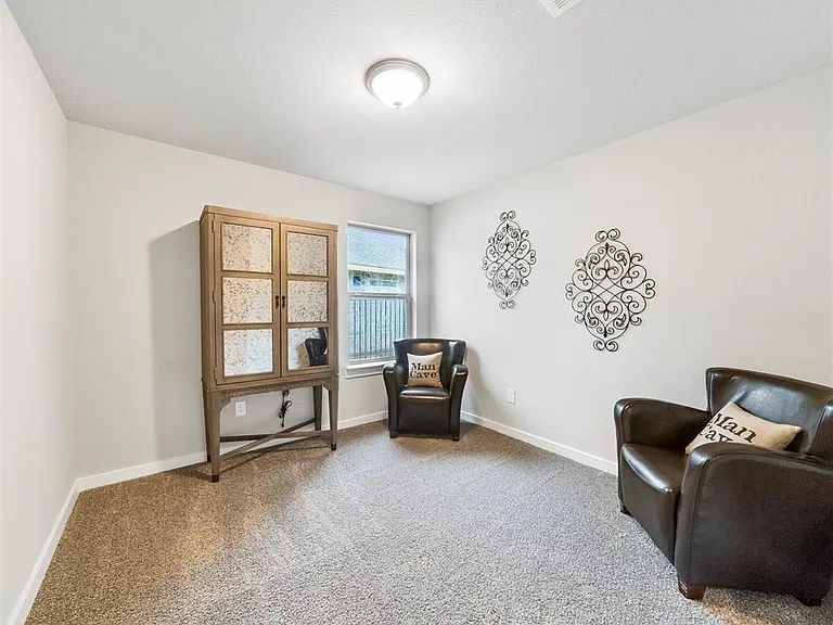 7906 Brumbly Ln — Photo 11
