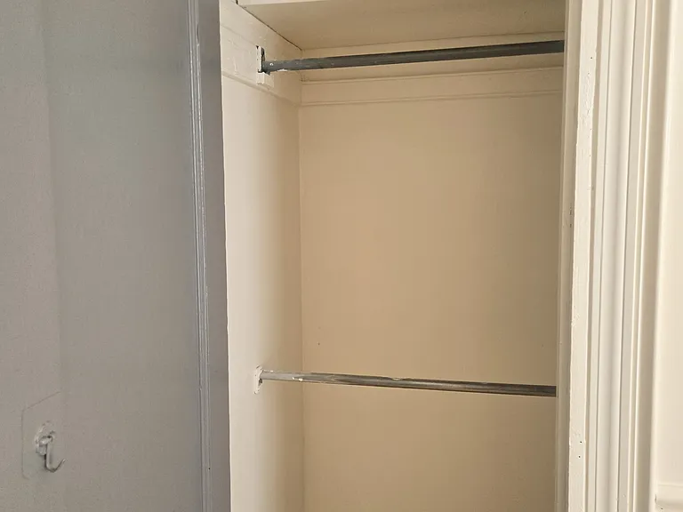 3259 W Potomac Ave #2 — Photo 9