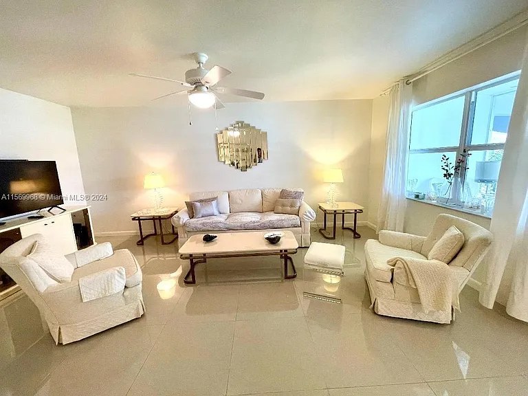 580 Egret Dr #308 — Photo 12